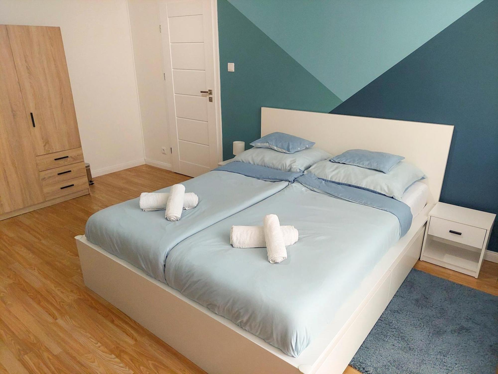 Aweshome City Apartment - 3 Bedrooms And Free Parking Дебрецен Экстерьер фото
